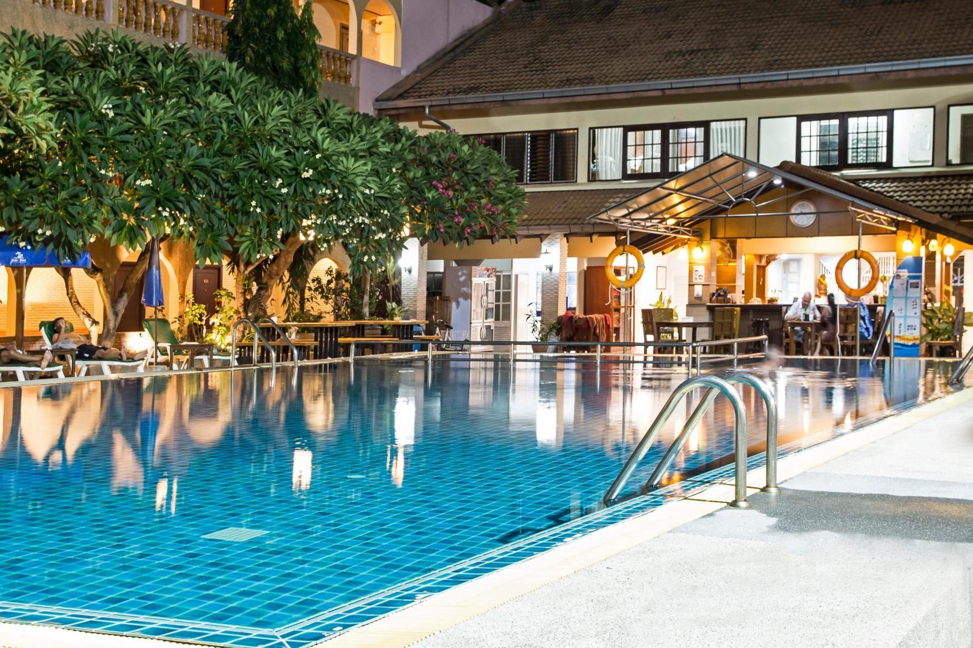S Lodge Pattaya Formally Sabai Lodge Luaran gambar
